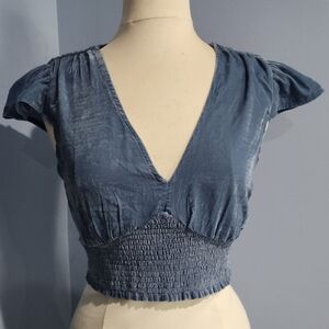 Aerie blue flutter sleeve velvet crop top Size Small